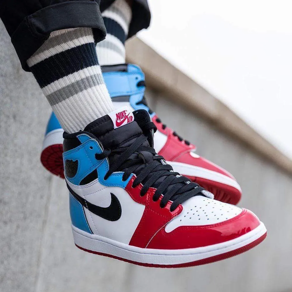 Air Jordan 1 Retro High Fearless UNC Chicago