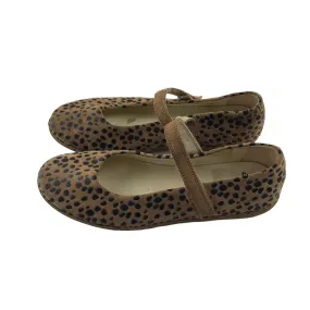 Clarks ballerina shoes shoe size 2G brown spotted print flats with straps