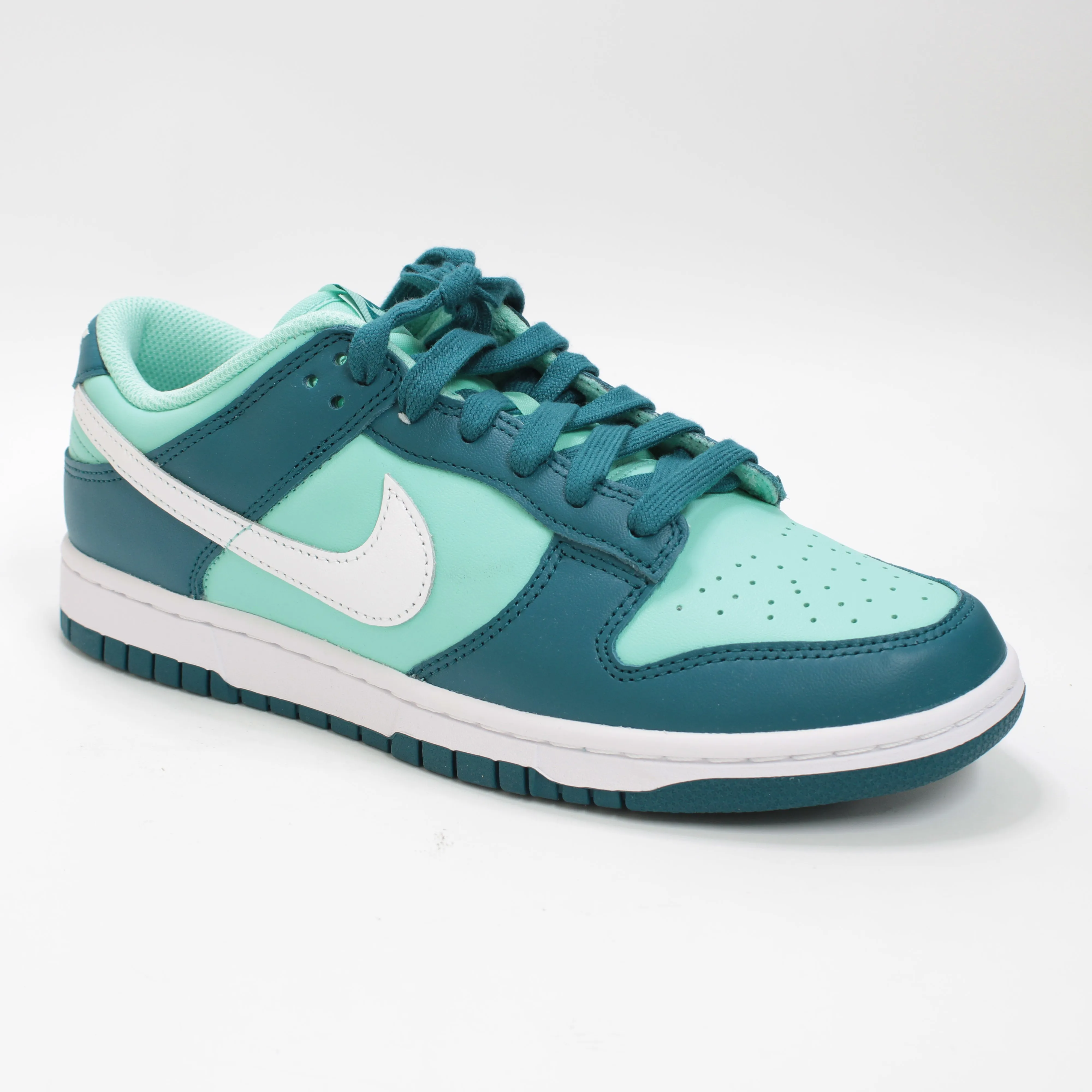 Nike Dunk Low Trainers Geode Teal White Emerald Rise